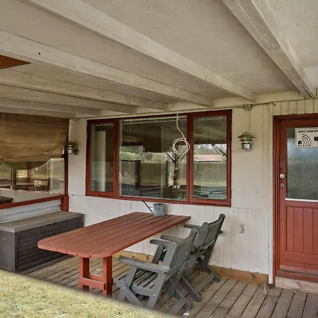 Сasa de vacaciones 4 Bedroom Cozy In Ans By