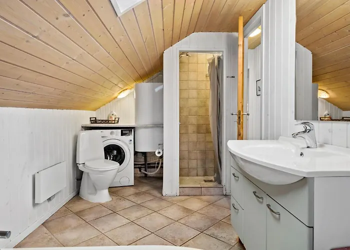 Holiday home 4 Bedroom Cozy In Ans By *